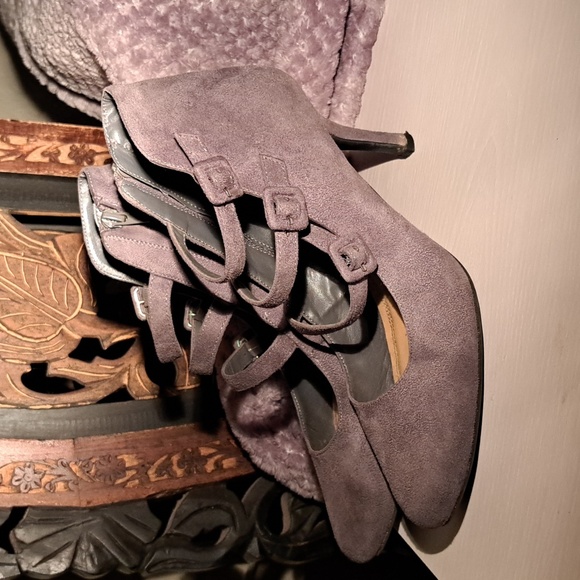 Metaphor grey suede ankle straps heels - Picture 3 of 9